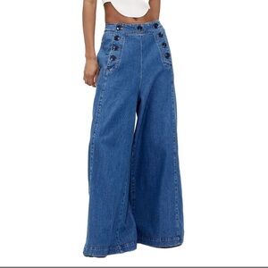 BRAND NEW WITH TAGS! Sold out Gap Studio High Rise Sailor Pants.